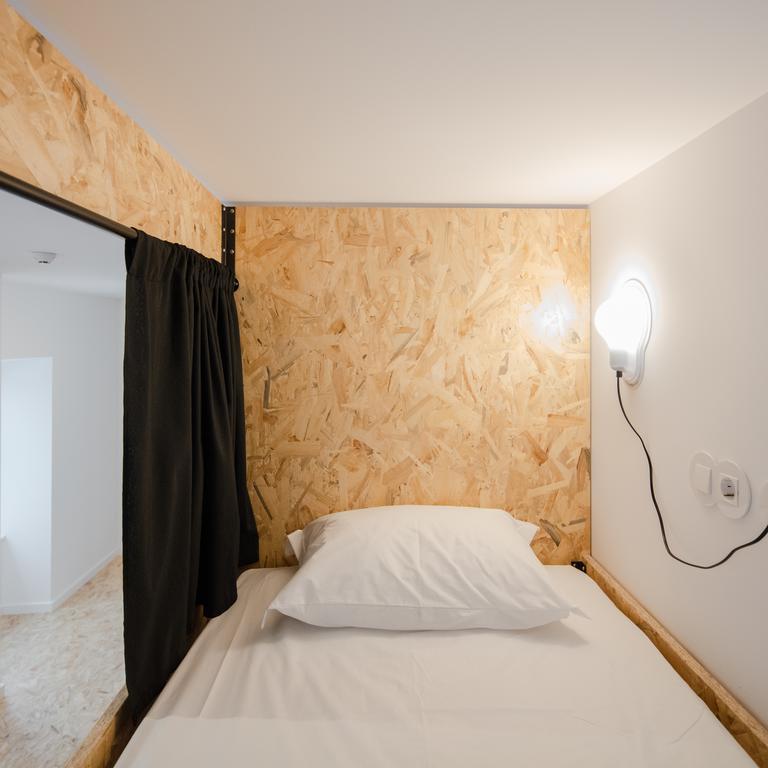 Hostel Conii & Suites Algarve Quarteira Zewnętrze zdjęcie